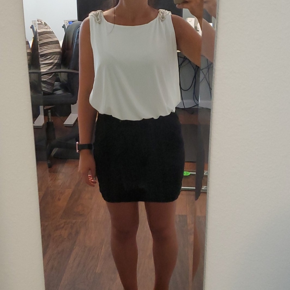 Black/white dress